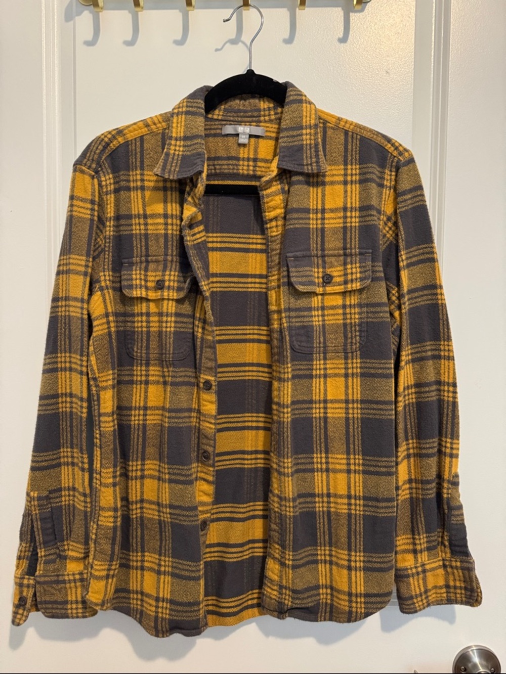 Uniqlo Yellow and Gray Plaid Casual Button-Down Shirt